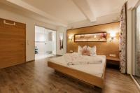 Apartmenthaus Goldeck - Bed and Breakfast Ried im Oberinntal
