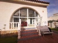 Private Villa with Heated Swimming Pool, Roof Top Solarium & Garden - B&B Orihuela