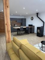 MAISON DE VILLAGE - Bed and Breakfast Chambon-le-Château