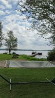Whitney Bay House on CHQ Lake - B&B Mayville