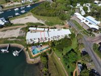 Waterfront 'Beachside' Apartment - Ocean View, Central location, Pool, Wifi, King bed, Deluxe Spa Ensuite - B&B Nillup
