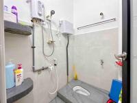 TAMAN UNIVERSITI THREE BEDROOMS 6-10Pax UTM, SKUDAI - Chambres d’hôtes Sikuati