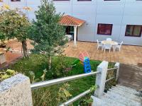 Apartamento con jardín y piscina temporada verano privados - Chambres d’hôtes