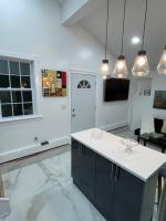 Modern/new 1br Apt- Shops 5mn - B&B Massapequa