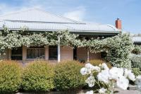 B&B Shepparton - Dunrobin House - Bed and Breakfast Shepparton