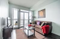 B&B Toronto - Modern Dunfield Ave Condos by GLOBALSTAY - Bed and Breakfast Toronto