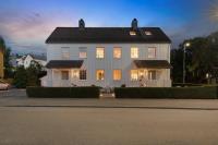 Free Parking at Cozy & Central Getaway - Ferienwohnung Trondheim