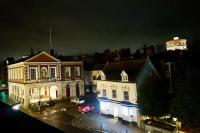 Epic Location, Views & Large Private Terrace - Ferienwohnung