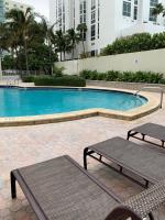 Unique Ocean View Apartment by Miami Te Espera - Hallandale Beach 15L - Ferienwohnung Hollywood