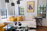 Colby's Castle - B&B