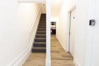 Stunning Private Ensuite Rooms in Oldham Sociable House - B&B