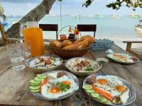 Anchovy Beach House in Phu Quoc - B&B Koh Trol