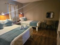 Double or Twin Room with Private Bathroom