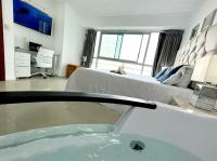 Ecusuites Riverfront One Vista al Río Jacuzzi Hidro - Ferienwohnung