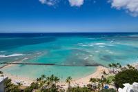 High Floor Luxury Oceanfront at Waikiki Beach Tower - Bed and Breakfast Honolulu