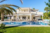 Alcore Luxury Golf Villa at Alto Golf Alvor - Chambres d’hôtes Alvor