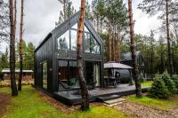 B&B Tomczyn - Heban Forest Cabin&SAUNA Starlink - Bed and Breakfast Tomczyn