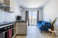 B&B San Ġwann - Stylish & Modern Apartment 8 by Solea - Bed and Breakfast San Ġwann