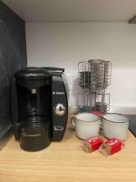 Estudio céntrico junto Wanda, Ifema y aeropuerto - B&B Madrid