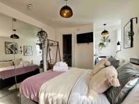 B&B London - Stylish Putney village flat - Bed and Breakfast London