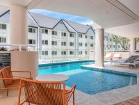 Hemingway Palm Beach - Premium Oceanview Apartments by Burleigh Letting - B&B