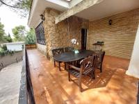 Chalet con piscina y barbacoa, Valencia - B&B Torrent