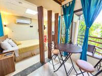 Estudio con balcón