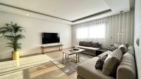 Business Travelers and Families - 3 Bedrooms - Bed and Breakfast