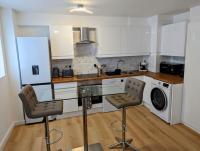 B&B Grays - Thurrock-Grays Cosy 2 bed Flat easy access to London - Bed and Breakfast Grays