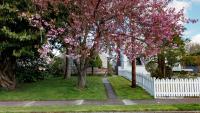 Hazel's Hideaway apt in walkable historic area - B&B