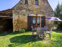Charmante maison périgourdine avec jardin, cheminée, Wifi et équipements bébé, proche de Sarlat - FR-1-616-130 - Bed and Breakfast