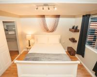 Windsor Retreat Private Basement Suite - Chambres d’hôtes