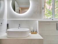 Casa Jasmin cosy 4 bedroom house with terrace - B&B L'Hospitalet de Llobregat