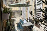 Marseille Côté Cour - Bed and Breakfast Marseille