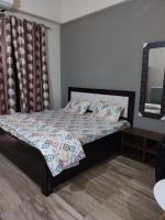 B&B Greater Noida - Paramount golf forest - Bed and Breakfast Greater Noida