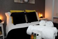 B&B Eastbourne - Crescent Apartment - Bed and Breakfast Eastbourne