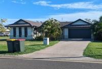 Christa's 4Bedroom Entire Private House Gladstone City - Chambres d'hôtes Gladstone