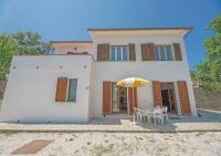 B&B Marmi - La Vecchia Quercia - Bed and Breakfast Marmi