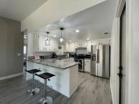 Entire Modern House with King bed & 65inTV - Bed and Breakfast Carmichael