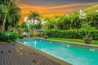 B&B Brisbane - 1BR, Study + Patio & Pool - Bed and Breakfast Brisbane