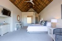 Doppel-/Zweibettzimmer mit Kanalblick