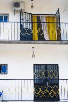 Studio meublé à bas prix (salon, chambre, douche, cuisine) - Chambres d’hôtes Yasika