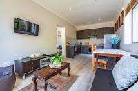 B&B Cape Town - Modern Cozy Apartment Near Beach - Bed and Breakfast Cape Town