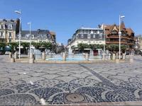 Super appartement en plein cœur de Deauville - Bed and Breakfast Deauville