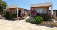 Bungalow on the beach - Buqez Eco Resort - B&B Drage