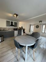 Le Duplex - Hyper centre - Tout équipé - Parking - B&B