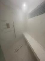 Hidden Retreat with Steam room, KING bed near tube - B&B