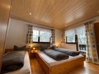 Apartment (4 Adults)