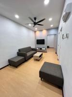 B&B Muar town - [9 TO 11 PAX] MUAR JERAM - BRIGHT INN HOMESTAY - Bed and Breakfast Muar town