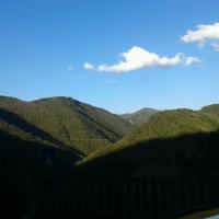 grande terrasse avec vue entre méditerranée et pays cathare - B&B Cailla